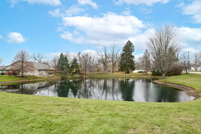 $169,900 | 25151 87th Street, Unit 113, Salem Lakes, WI 53168