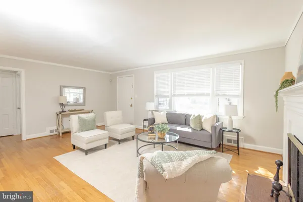 $895,000 | 3601 Faircastle Drive, Chevy Chase, MD 20815