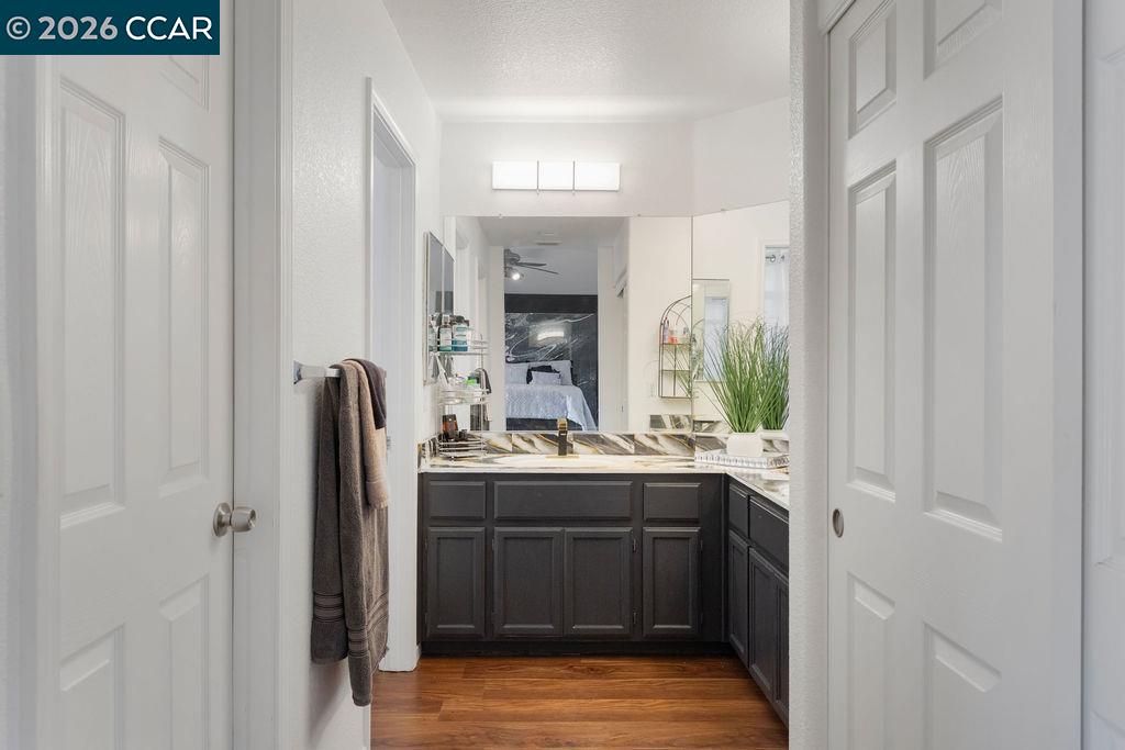 645 Anderson Way Rio Vista, CA 94571 - Photo 10 of 47 a kitchen with stainless steel appliances a stove and a refrigerator