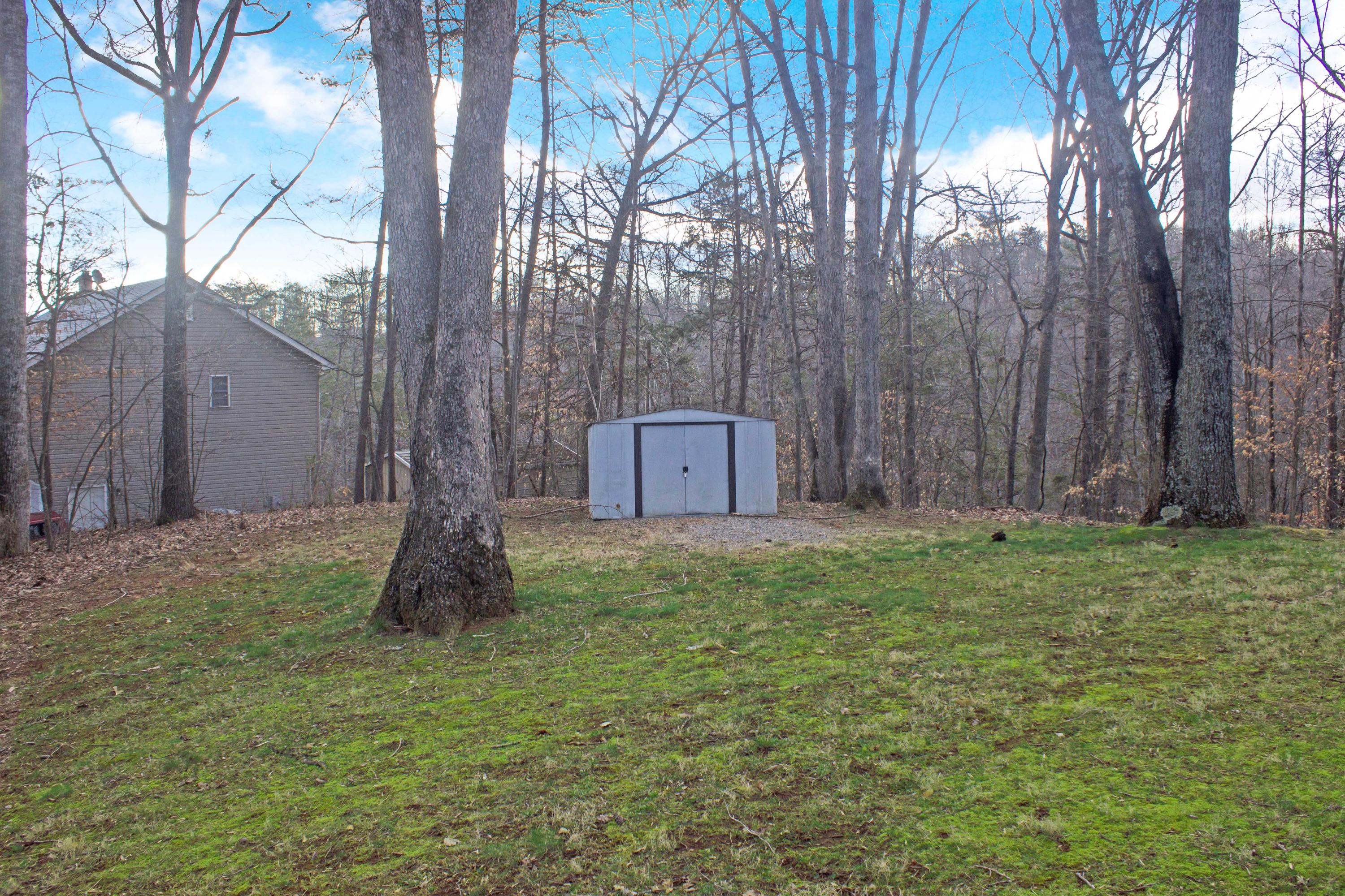 3355 Turner Branch Road Vinton, VA 24179 - Photo 41 of 58 a backyard of a house with lots of green space