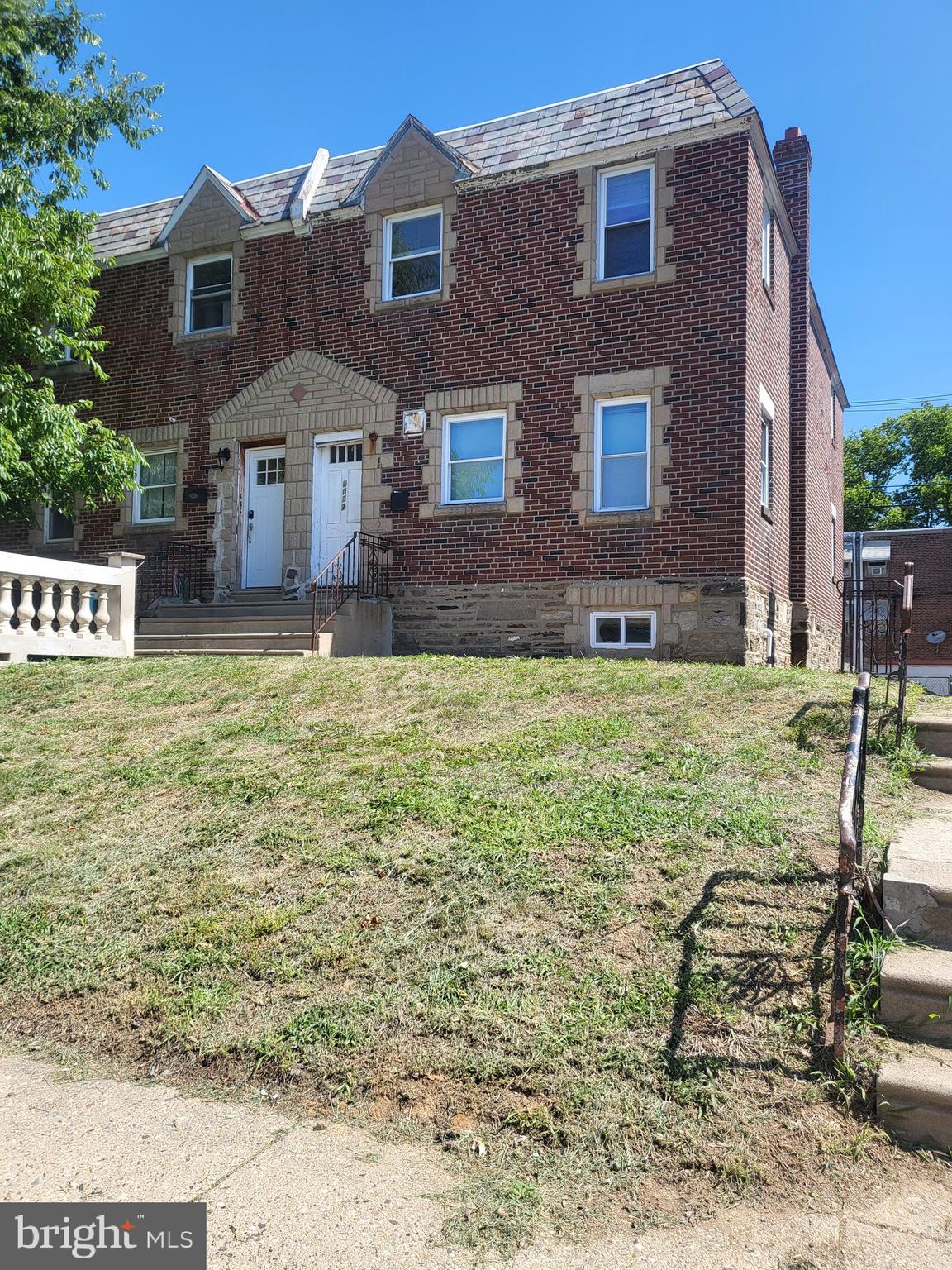 1037 Fanshawe Street Philadelphia, PA 19111 - Photo 1 of 29