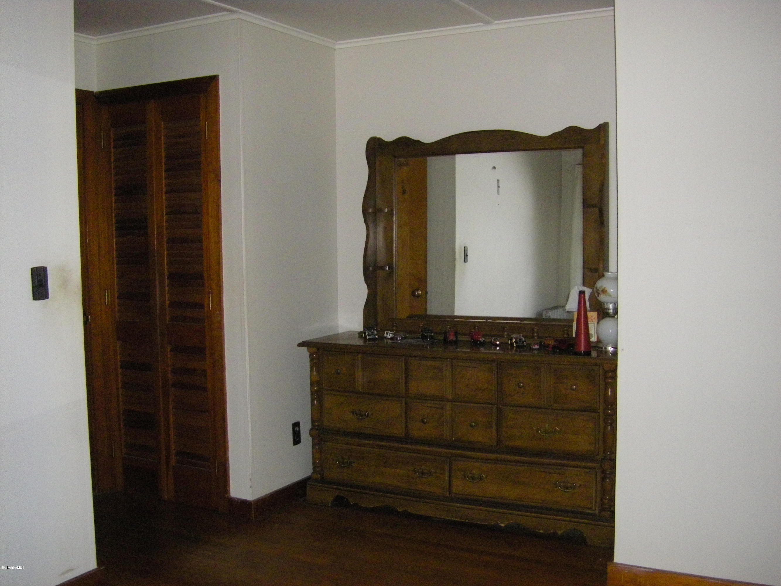401 Cross Road Clarksburg, MA 01247 - Photo 20 of 26 a view of dresser