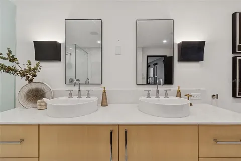 $3,950,000 | 1936 Carolina Avenue Northeast, St. Petersburg, FL 33703