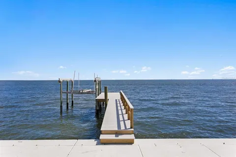 $3,950,000 | 1936 Carolina Avenue Northeast, St. Petersburg, FL 33703