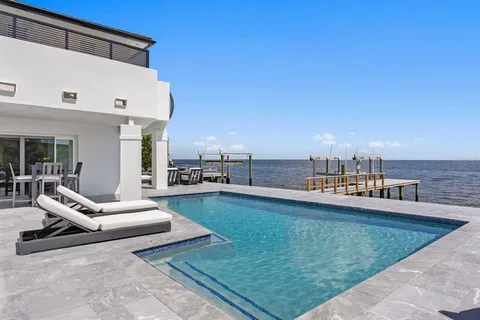 $3,950,000 | 1936 Carolina Avenue Northeast, St. Petersburg, FL 33703