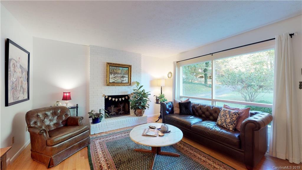 290 Jims Branch Road Swannanoa, NC 28778 - Photo 4 of 34 Gallery Image 4