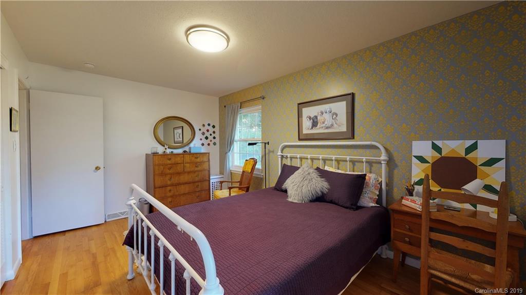 290 Jims Branch Road Swannanoa, NC 28778 - Photo 10 of 34 Gallery Image 10