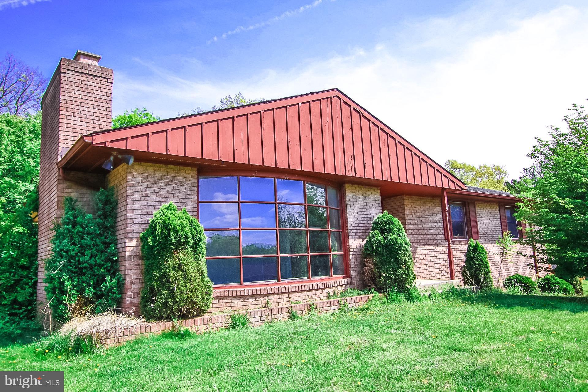21445 Greenbrier Road Boonsboro, MD 21713 - Photo 3 of 19 Gallery Image 3