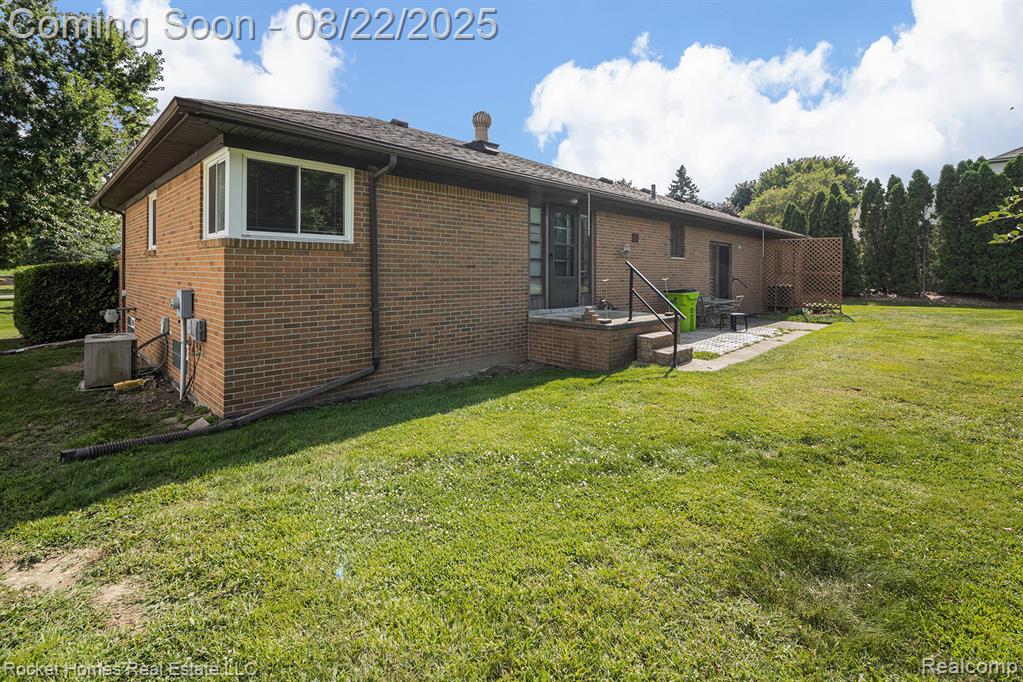 44620 West 11 Mile Road Novi, MI 48375 - Photo 24 of 27