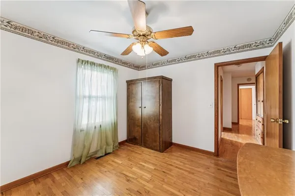 $319,500 | 915 South Locust Street, Sweet Springs, MO 65351