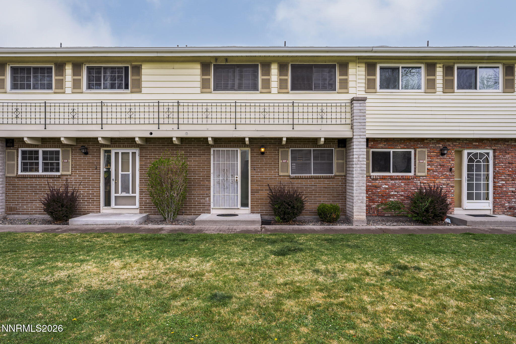 227 Smithridge Park Reno, NV 89502 - Photo 4 of 17 1-web-or-mls-_DSC7215