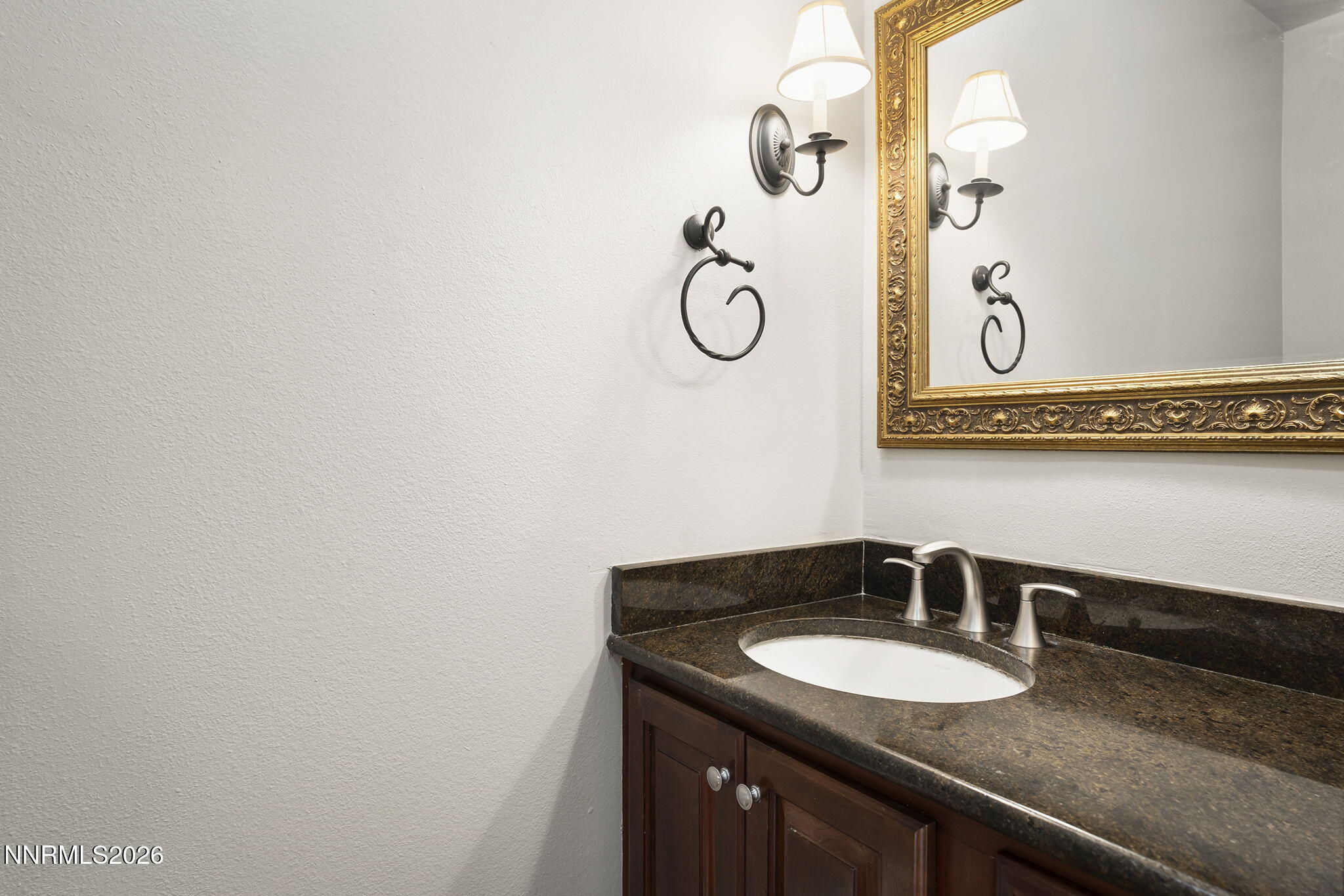 227 Smithridge Park Reno, NV 89502 - Photo 9 of 17 12-web-or-mls-_DSC7275