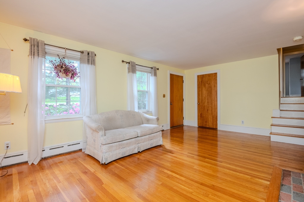 37 Colrain Road Topsfield, MA 01983 - Photo 23 of 42