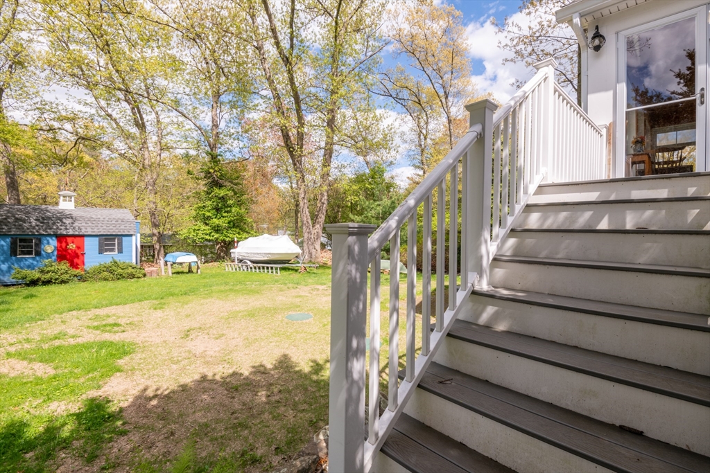 37 Colrain Road Topsfield, MA 01983 - Photo 8 of 42