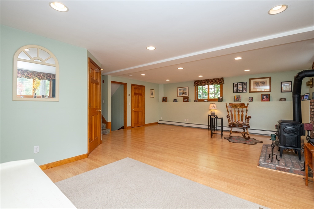 37 Colrain Road Topsfield, MA 01983 - Photo 10 of 42