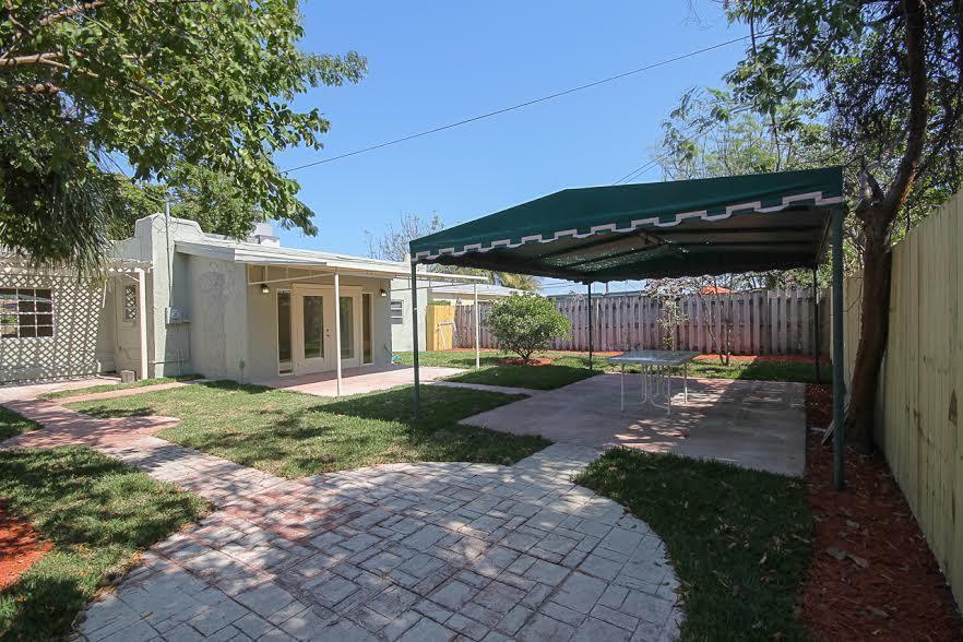 410 Franklin Road West Palm Beach, FL 33405 - Photo 15 of 15 20240405152237241308000000-o