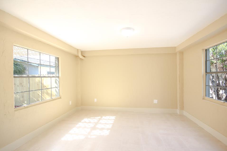 410 Franklin Road West Palm Beach, FL 33405 - Photo 7 of 15 20240405152236114729000000-o