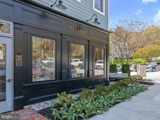 $750,000 | 492 Hawkridge Lane, Sykesville, MD 21784