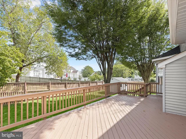 $750,000 | 492 Hawkridge Lane, Sykesville, MD 21784