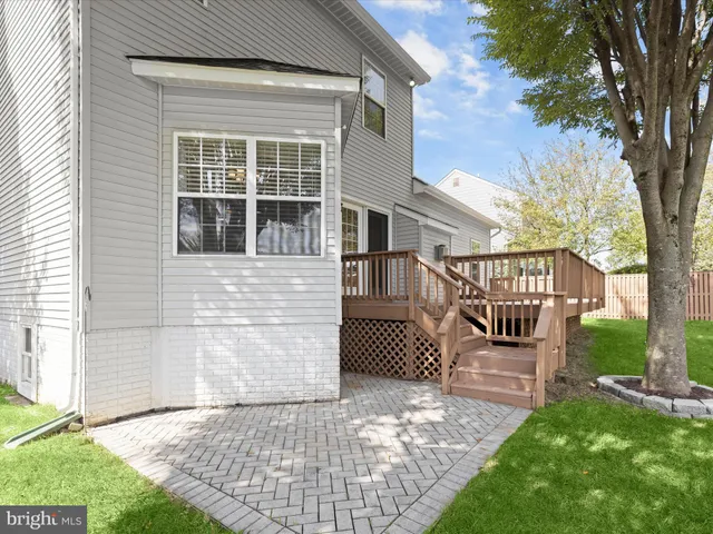 $750,000 | 492 Hawkridge Lane, Sykesville, MD 21784