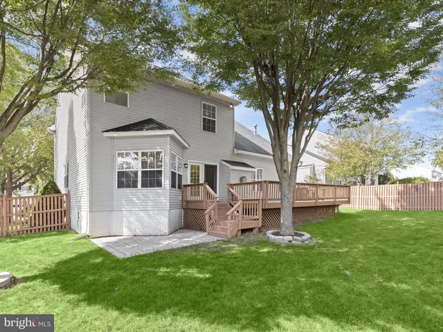 $750,000 | 492 Hawkridge Lane, Sykesville, MD 21784