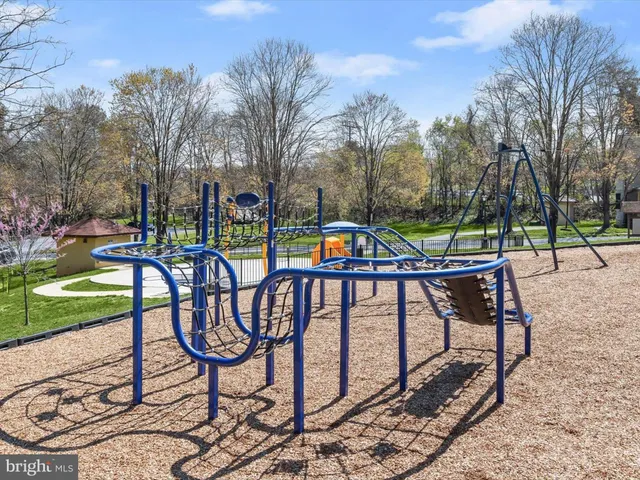 $750,000 | 492 Hawkridge Lane, Sykesville, MD 21784