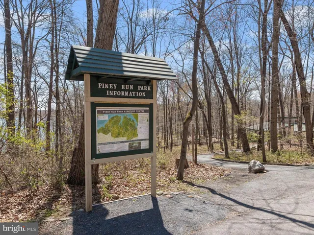 $750,000 | 492 Hawkridge Lane, Sykesville, MD 21784