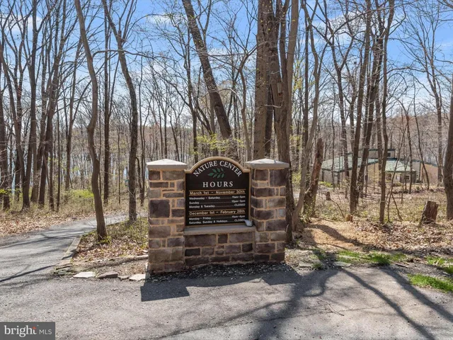 $750,000 | 492 Hawkridge Lane, Sykesville, MD 21784