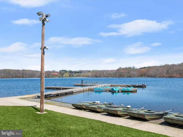 $750,000 | 492 Hawkridge Lane, Sykesville, MD 21784