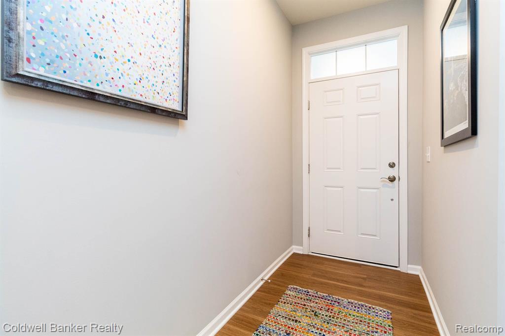 336 Strawberry Drive Rochester Hills, MI 48307 - Photo 6 of 47