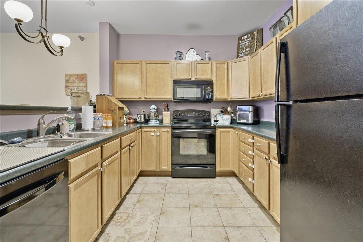 370 Farrell Street, Unit 306 South Burlington, VT 05403 - Photo 7 of 20