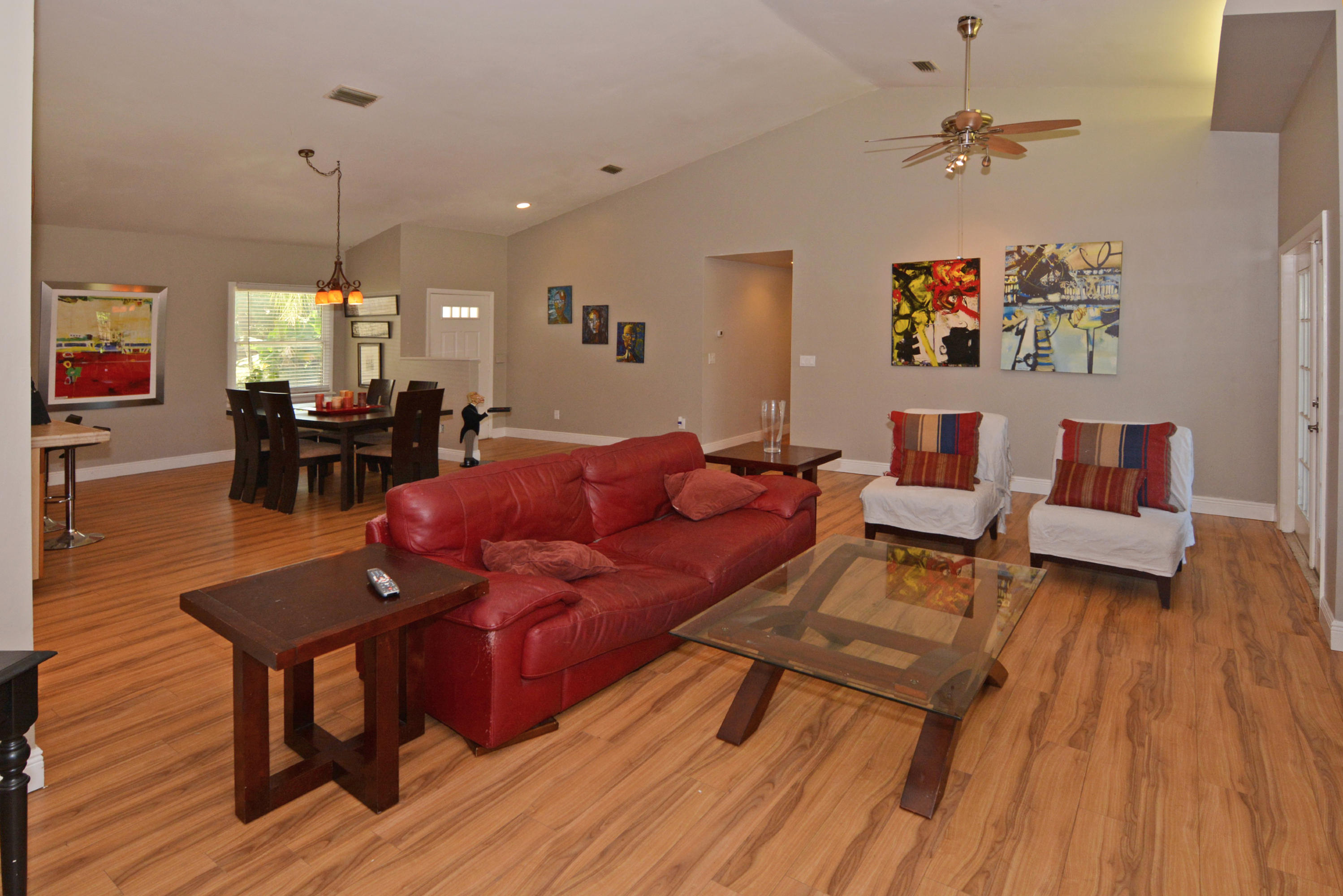 355 Southwest 27th Avenue Delray Beach, FL 33445 - Photo 6 of 16 Living Room
