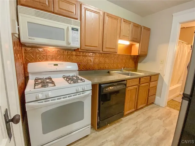 $249,900 | 909 Ackerman Avenue, Syracuse, NY 13210