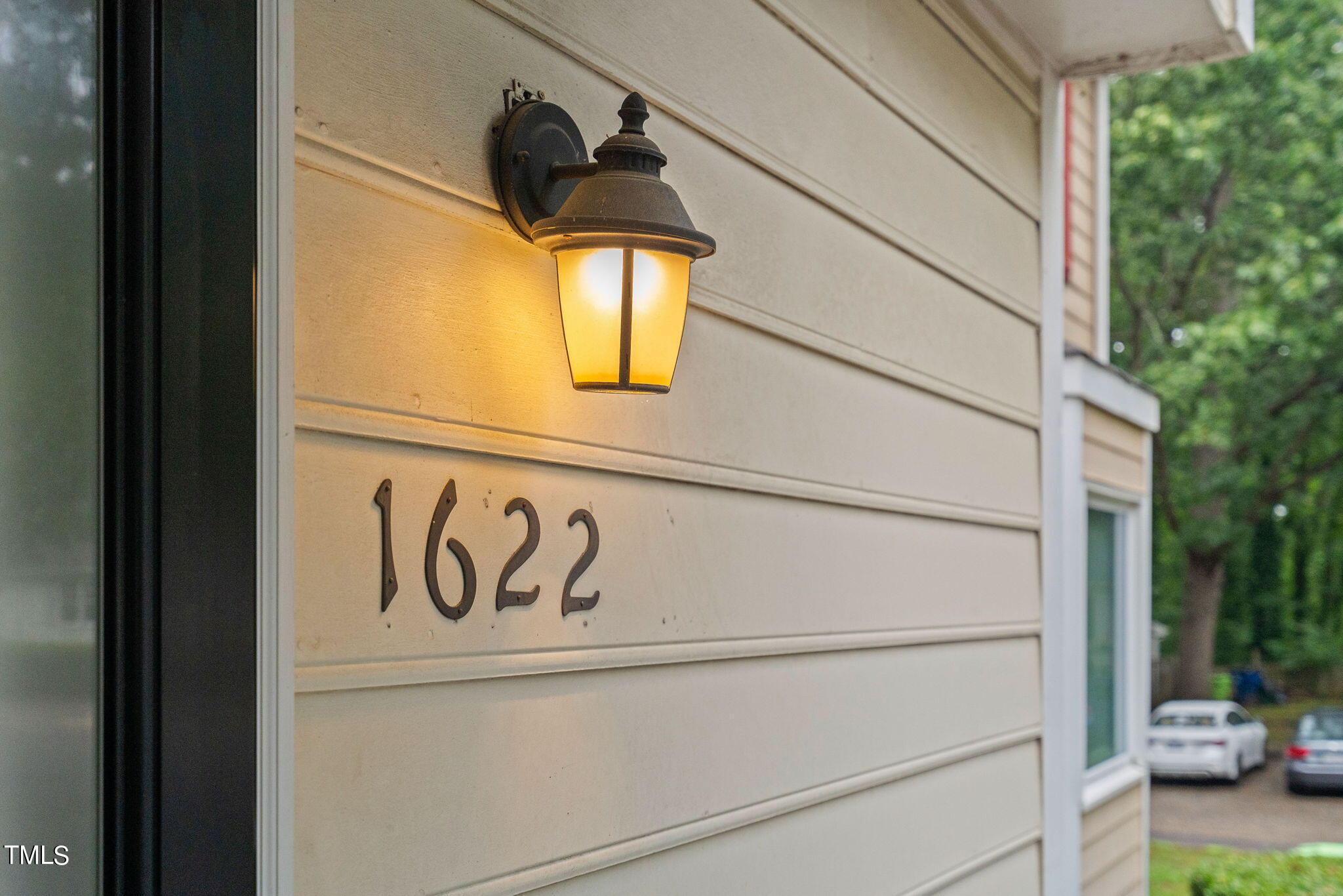 1622 Roanoke Street Raleigh, NC 27606 - Photo 5 of 38 5-web-or-mls-1622-roanoke-st