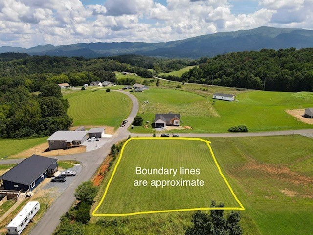 67 O'Neil Road Newport, TN 37821 - Photo 2 of 16