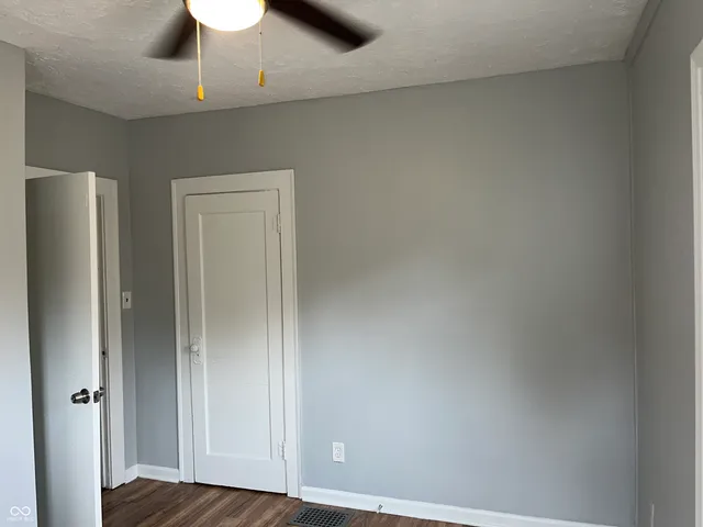 $825 | 1727 North Tacoma Avenue, Indianapolis, IN 46218