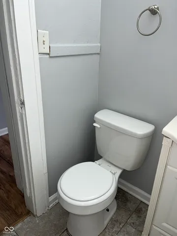 $825 | 1727 North Tacoma Avenue, Indianapolis, IN 46218