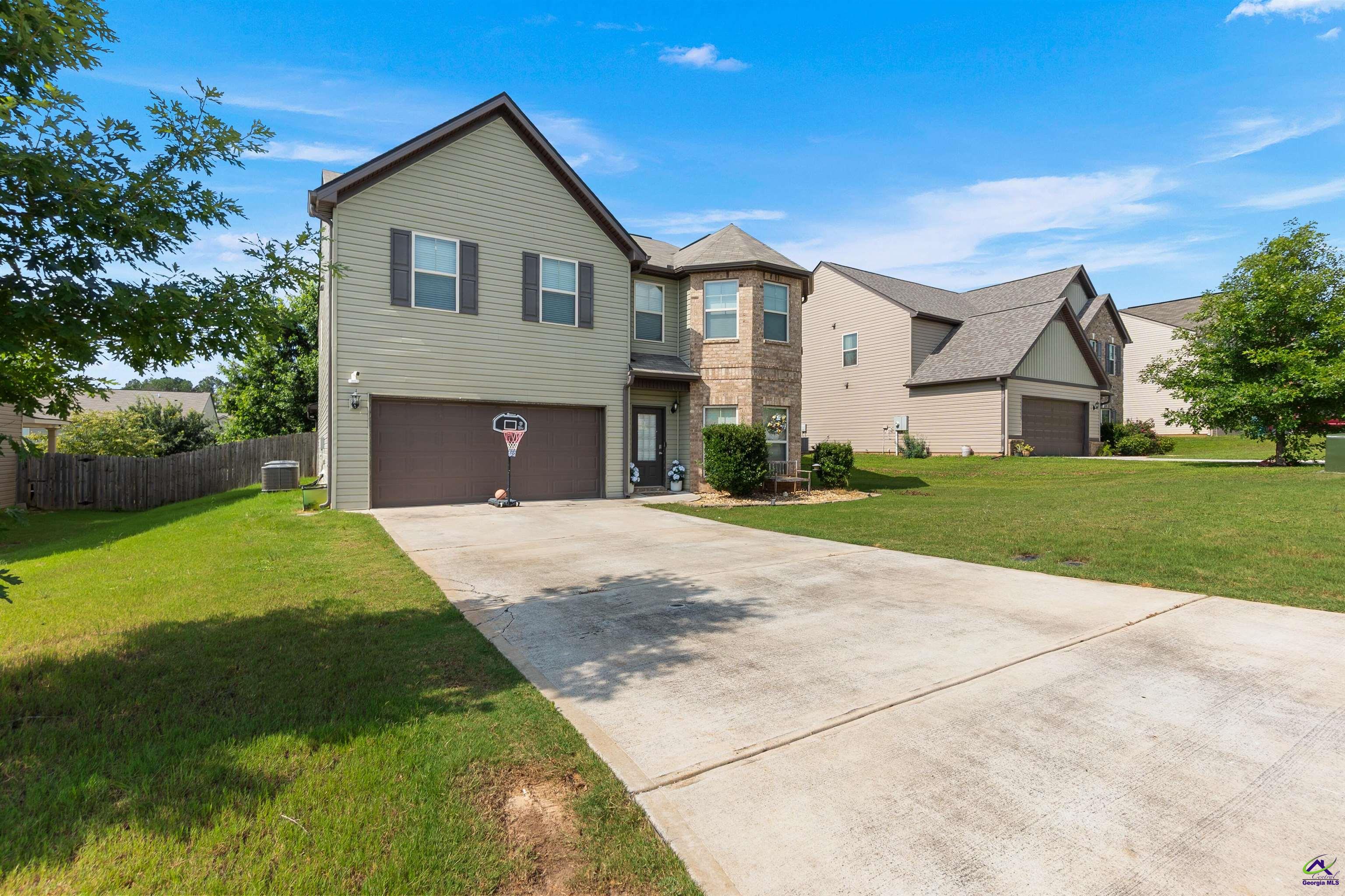 212 Tyndall Way Perry, GA 31069 - Photo 5 of 59 Gallery Image 5