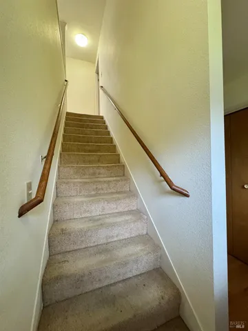 $1,325,000 | 5083 Dry Creek Road, Napa, CA 94558