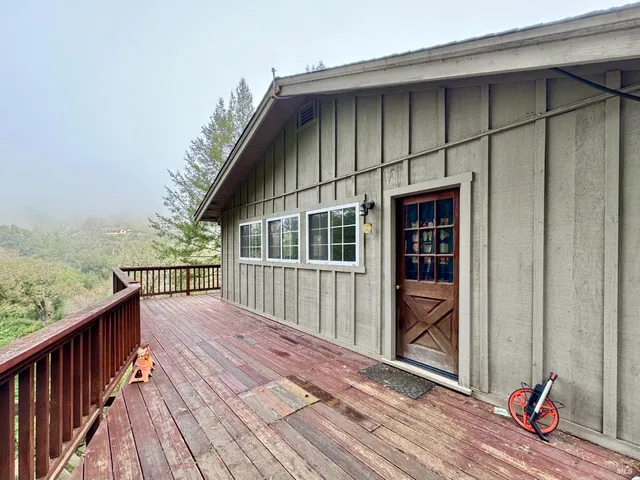 $1,325,000 | 5083 Dry Creek Road, Napa, CA 94558