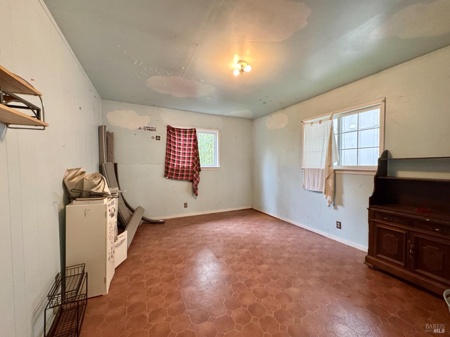 5083 Dry Creek Road Napa, CA 94558 - Photo 48 of 90 a view of a kitchen with furniture and a window