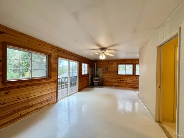 $1,325,000 | 5083 Dry Creek Road, Napa, CA 94558