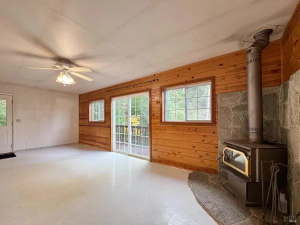 $1,325,000 | 5083 Dry Creek Road, Napa, CA 94558