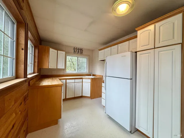 $1,325,000 | 5083 Dry Creek Road, Napa, CA 94558