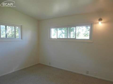 5900 Hibbard Road Corunna, MI 48817 - Photo 12 of 20 20448867-11.JPG