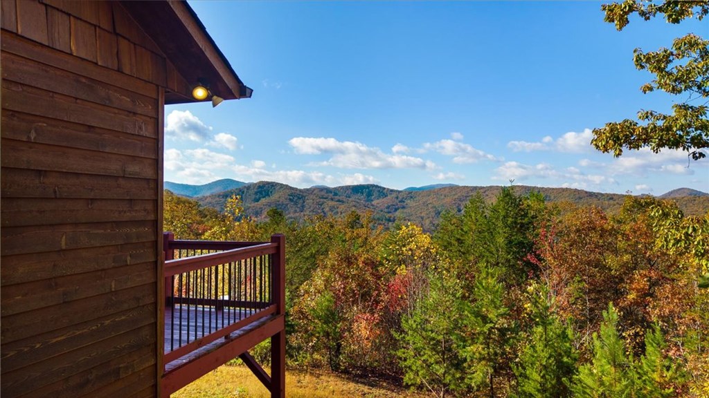 190 Regency Drive Murphy, NC 28906 - Photo 3 of 42 a view of a balcony with an outdoor space