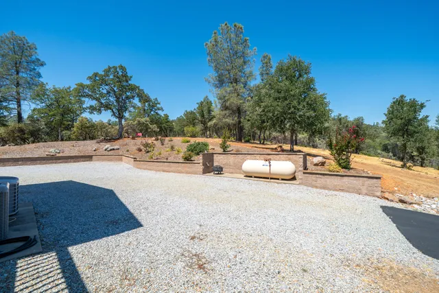 $500,000 | 7954 Placer Road, Redding, CA 96001