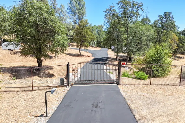 $500,000 | 7954 Placer Road, Redding, CA 96001
