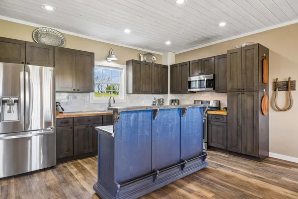 $1,050,000 | 4341 Marlowe Road, Williamsport, TN 38487