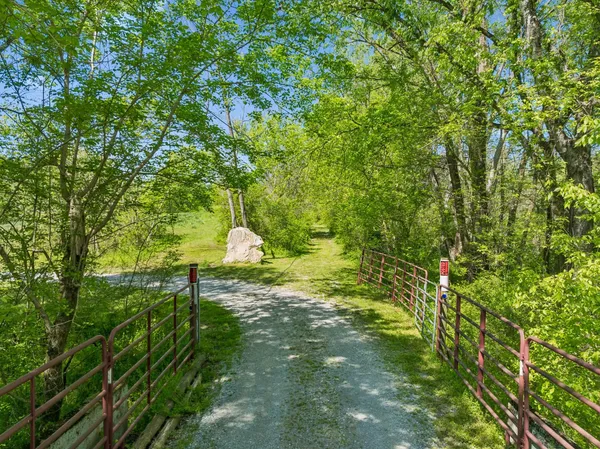 $1,050,000 | 4341 Marlowe Road, Williamsport, TN 38487
